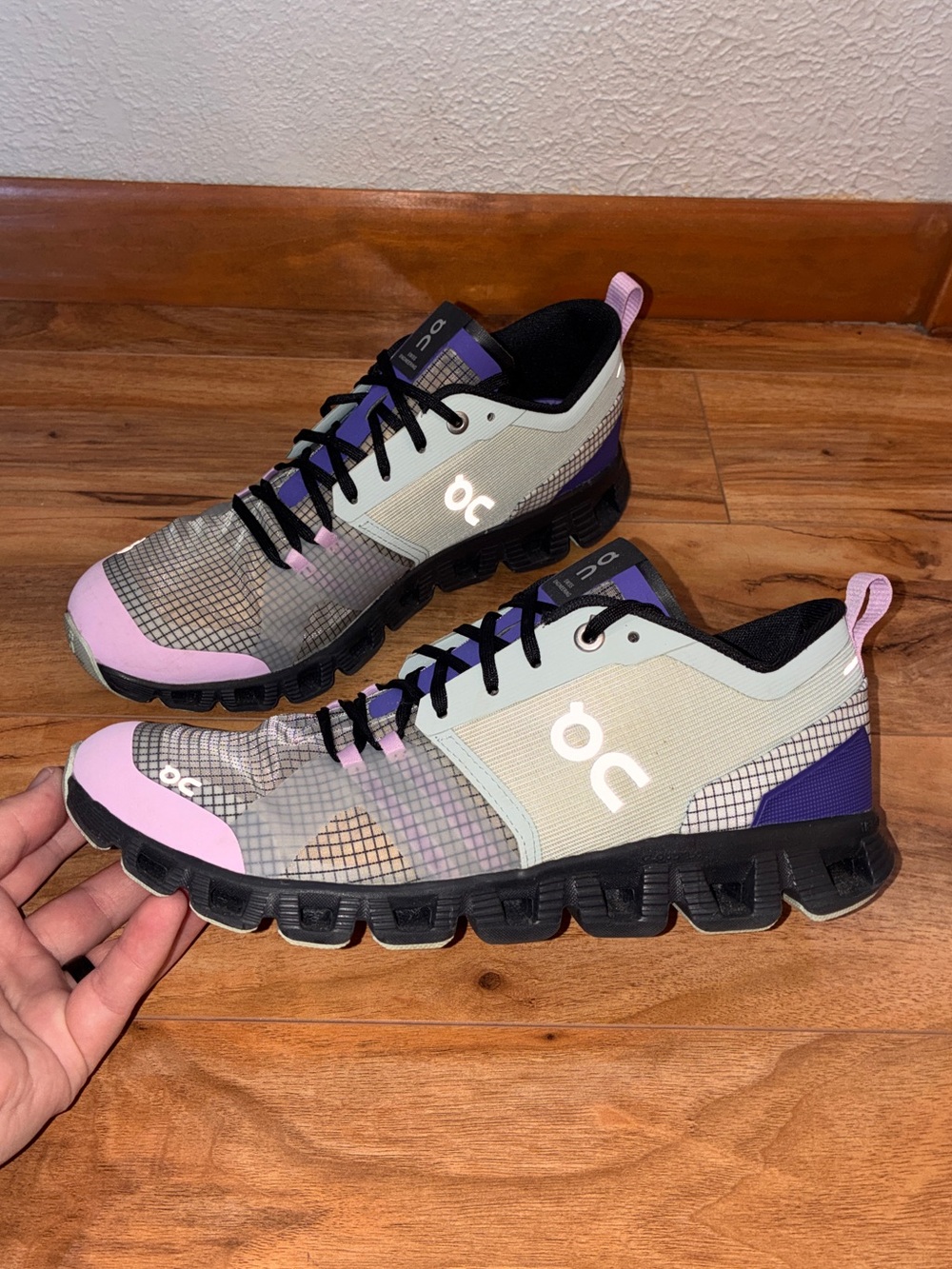 On Cloud X Shift Women’s Surf/Vapor pink/purple Athletic Running Shoe - size 8.5